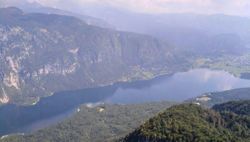 Bohinjské jezero: Zapomeňte na Bled, tady vládne klid a příroda