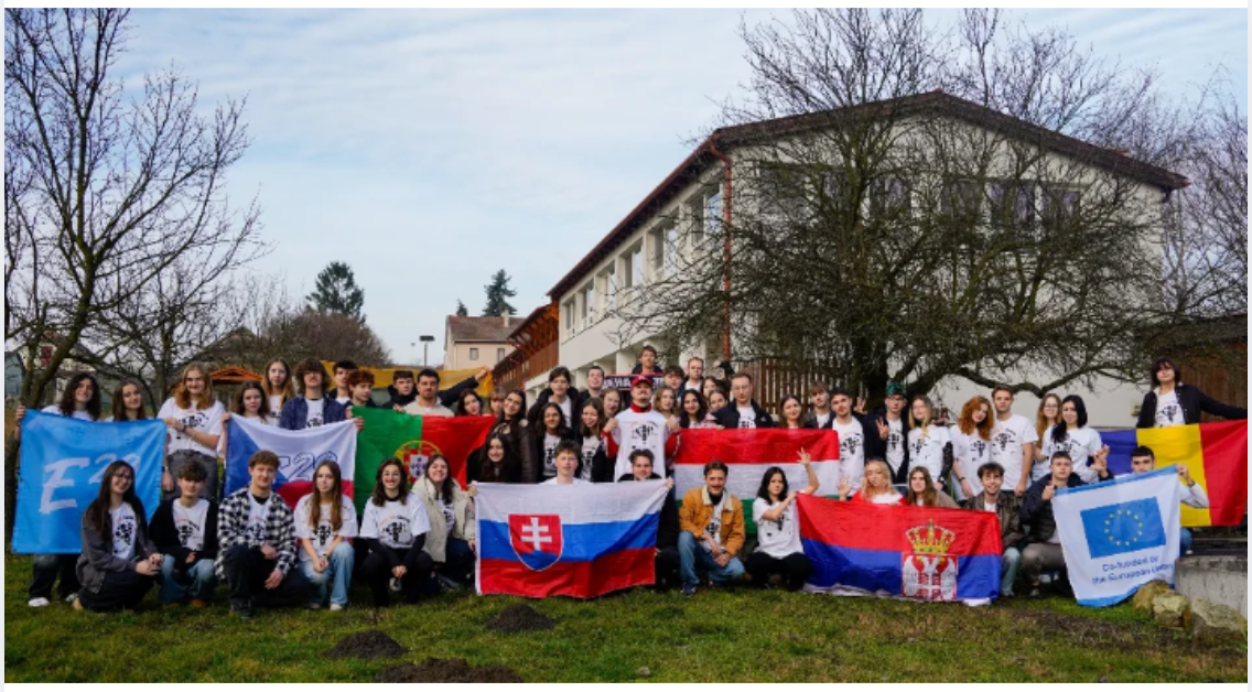 „Díky dobrovolnictví jsem se podívala do světa,“ říká Terezie. Zkuste to taky.