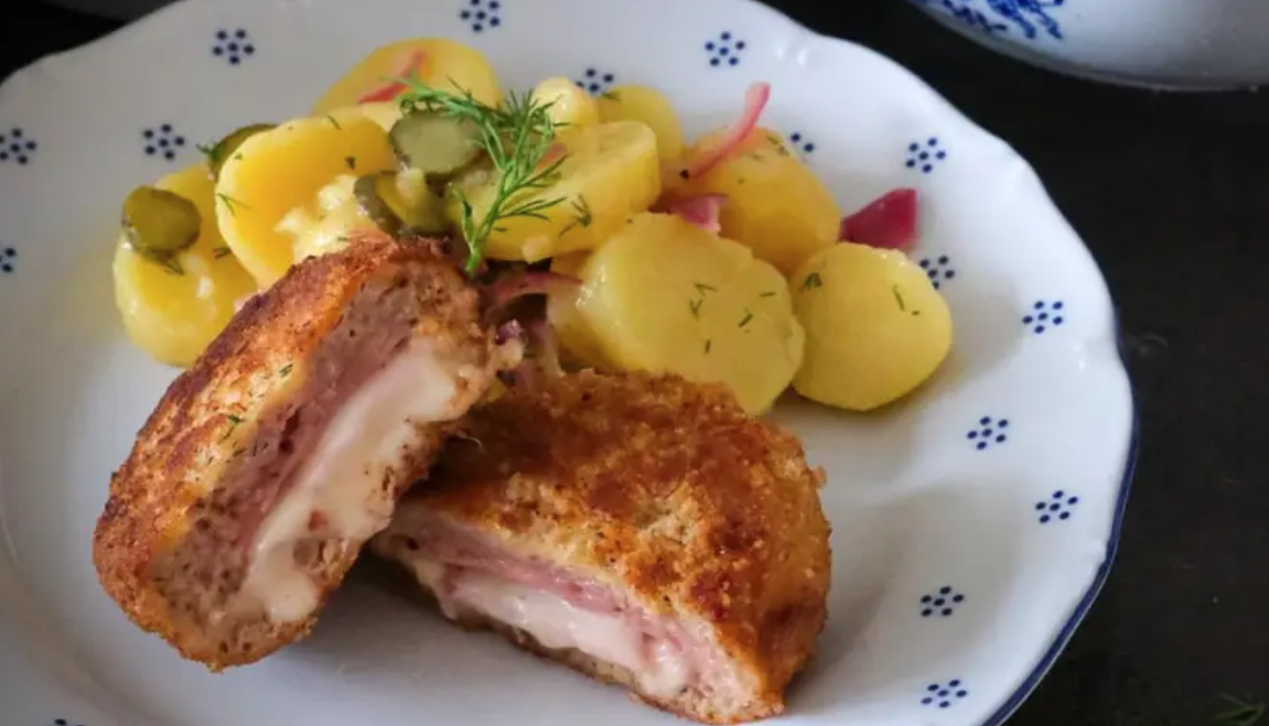 Holandský řízek plněný sýrem a šunkou