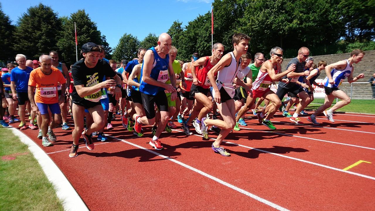 Ministerstvo zdravotnictví, předsedkyně Poslanecké sněmovny a RunCzech se letos opět spojují v propagaci přínosů běhání a sportu jako účinné prevence proti různým onemocněním