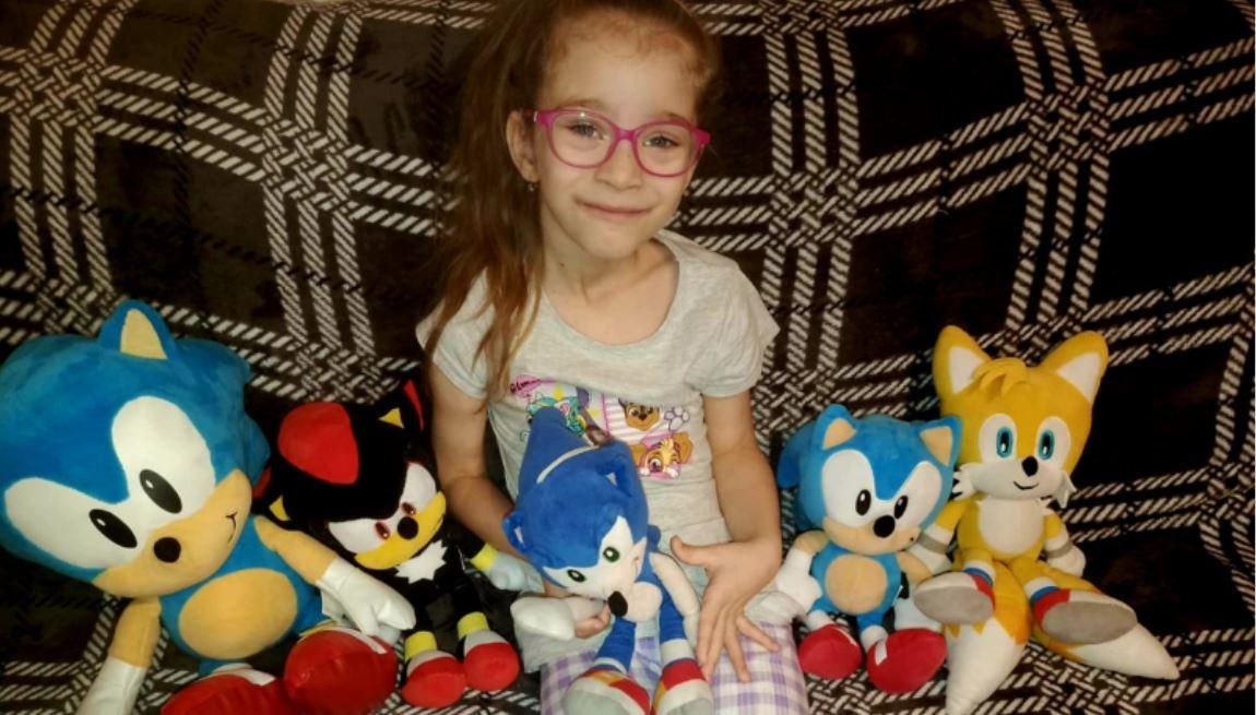 Mozková příhoda malé Nellinky: Co za ní stálo, zůstává záhadou. Rodiče kvůli tomu čelili osudovému rozhodnutí
