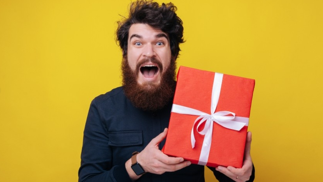 Nechce nic, všechno má, nebo si to koupí sám? Víme, co muže pod stromečkem opravdu potěší