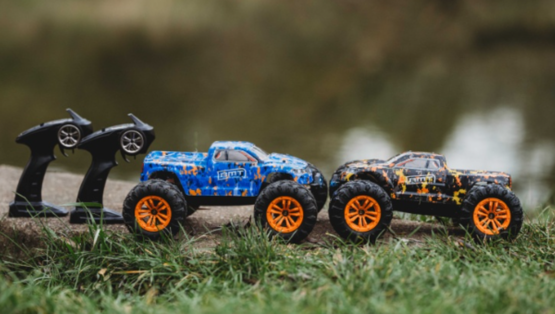 Nevíte si rady, co dát dětem pod stromeček nebo k narozeninám? Máme pro vás tip. Darujte RC model.