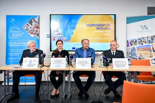 Odborný panel MŠMT přiblížil prevenci rizik ve školách