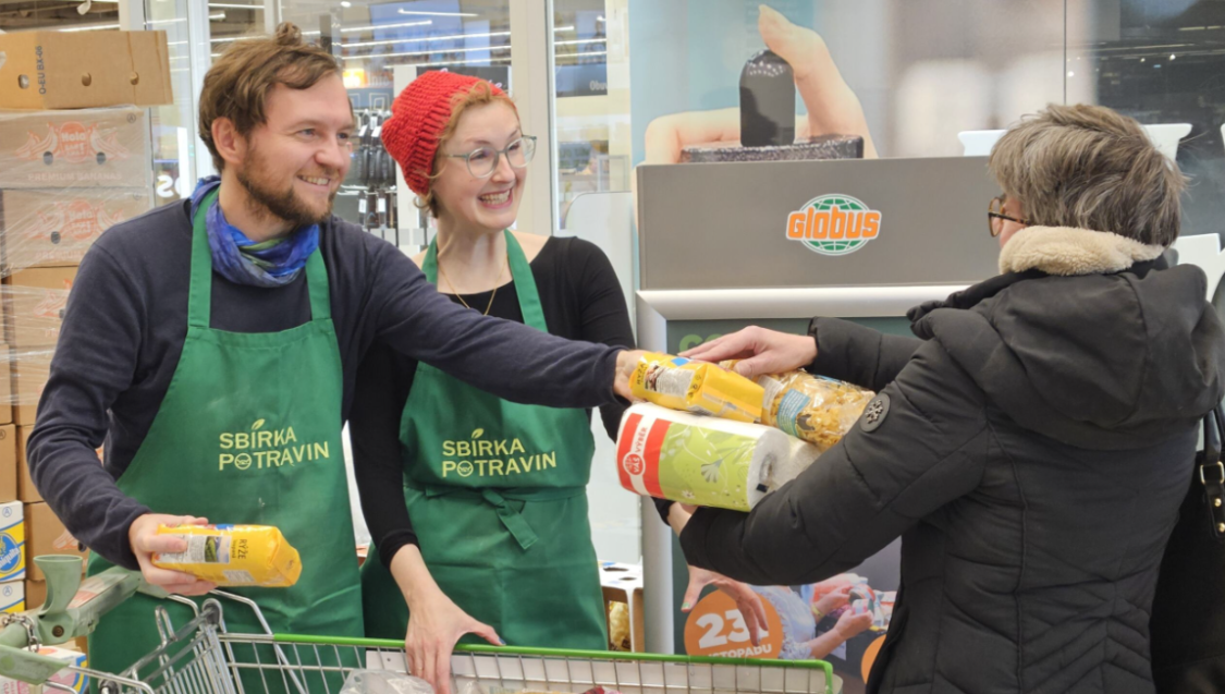 Potravinová pomoc v ČR roste: 15 regionálních bank rozdalo přes 900 tisíc balíčků