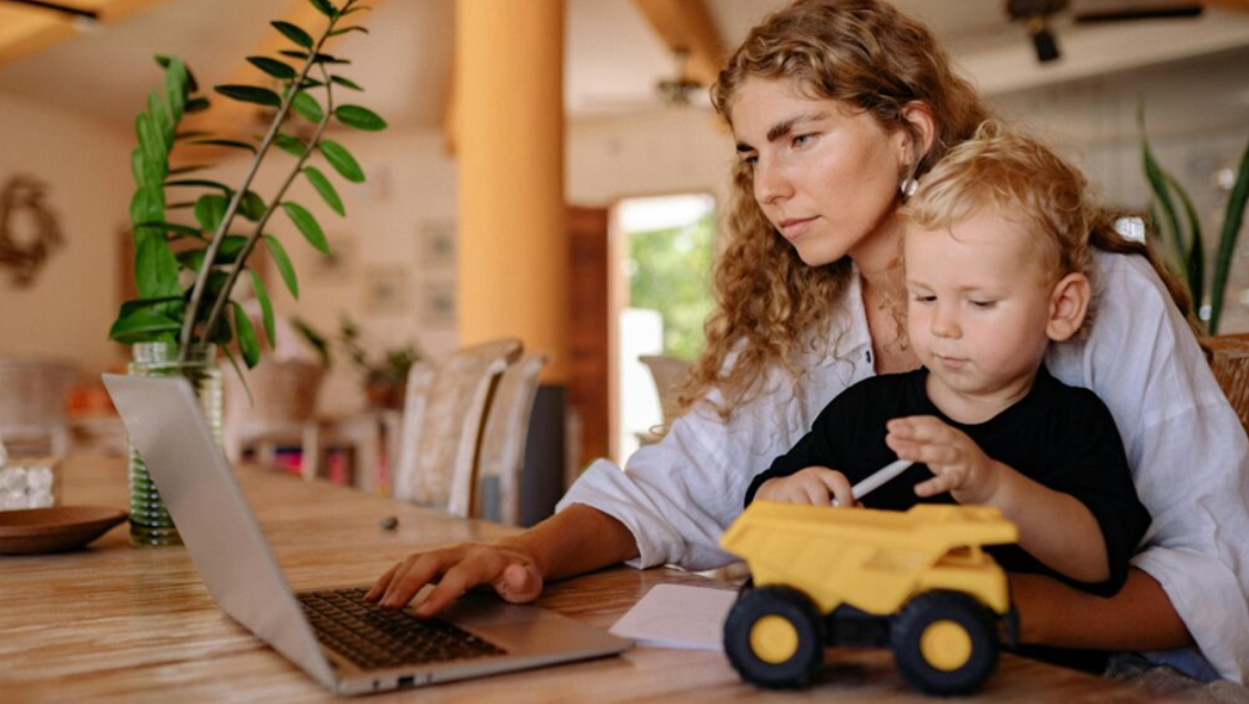 Potřeby a zkušenosti náhradních rodin v Česku