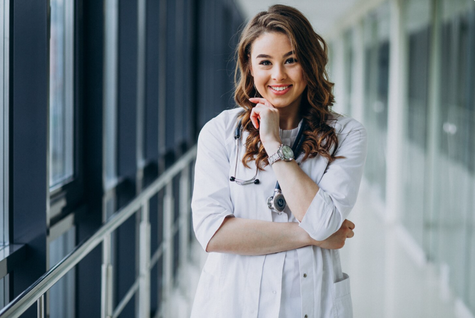 Stipendia pro mediky: Královéhradecký kraj nabízí budoucím lékařům až 150 tisíc korun