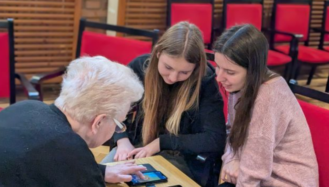 TechBridges: Mezigenerační mosty do digitálního světa