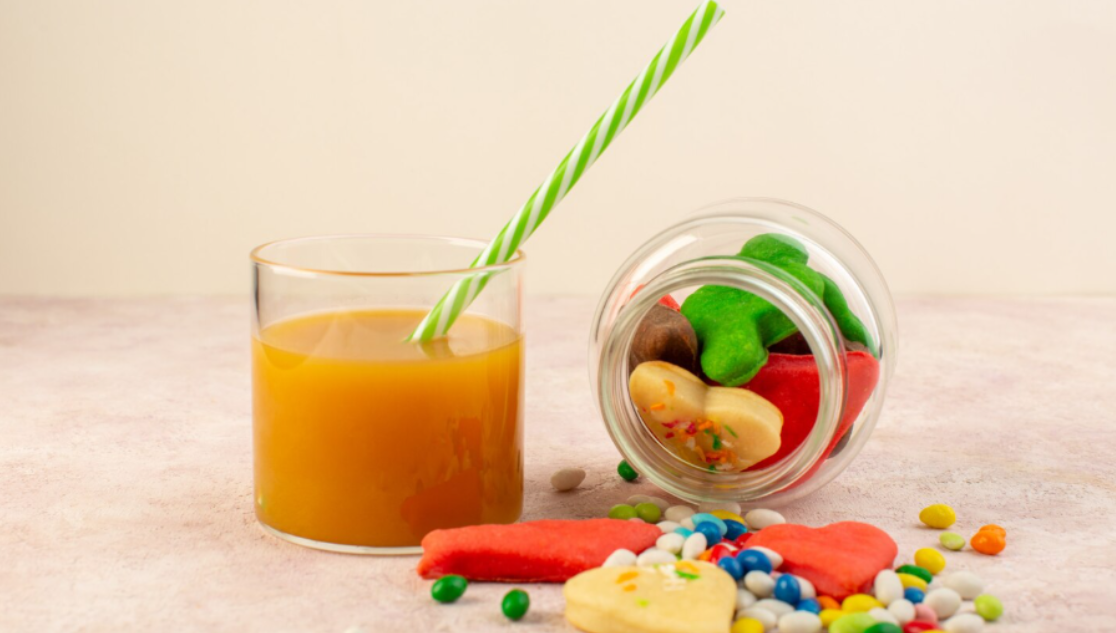 Zubní kaz u dětí: Sladké nápoje a džusy zvyšují riziko až o 50 procent