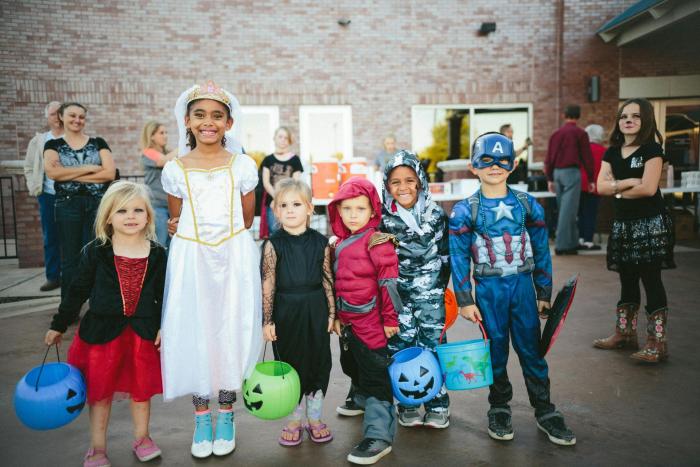 Jak oslavit Halloween s dětmi doma? 4 tipy