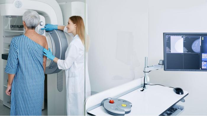 Rakovina prsu v Česku: Ročně přibývá 7 700 případů, klíčem k uzdravení je včasný screening